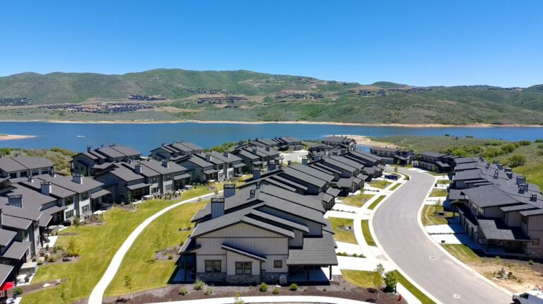 Mayflower Lakeside near Deer Valley East Village