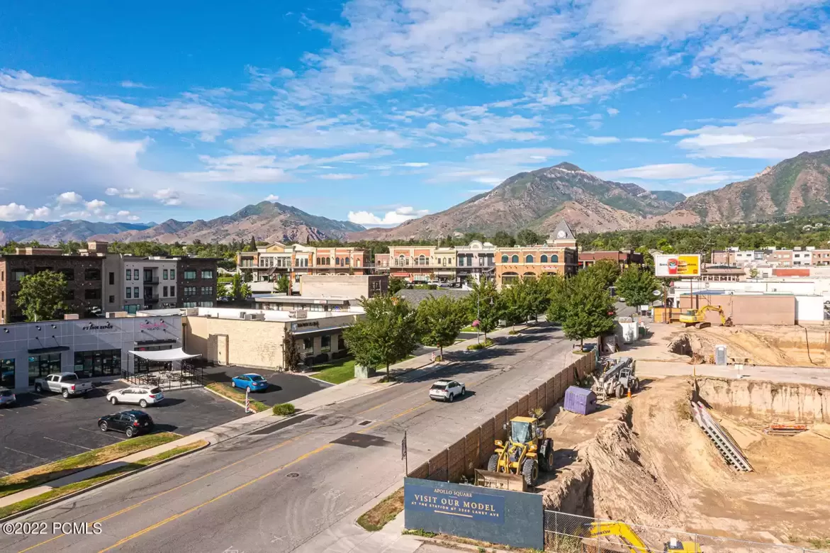 2250 E Murray Holladay Road Unit 201, Holladay, UT 84117