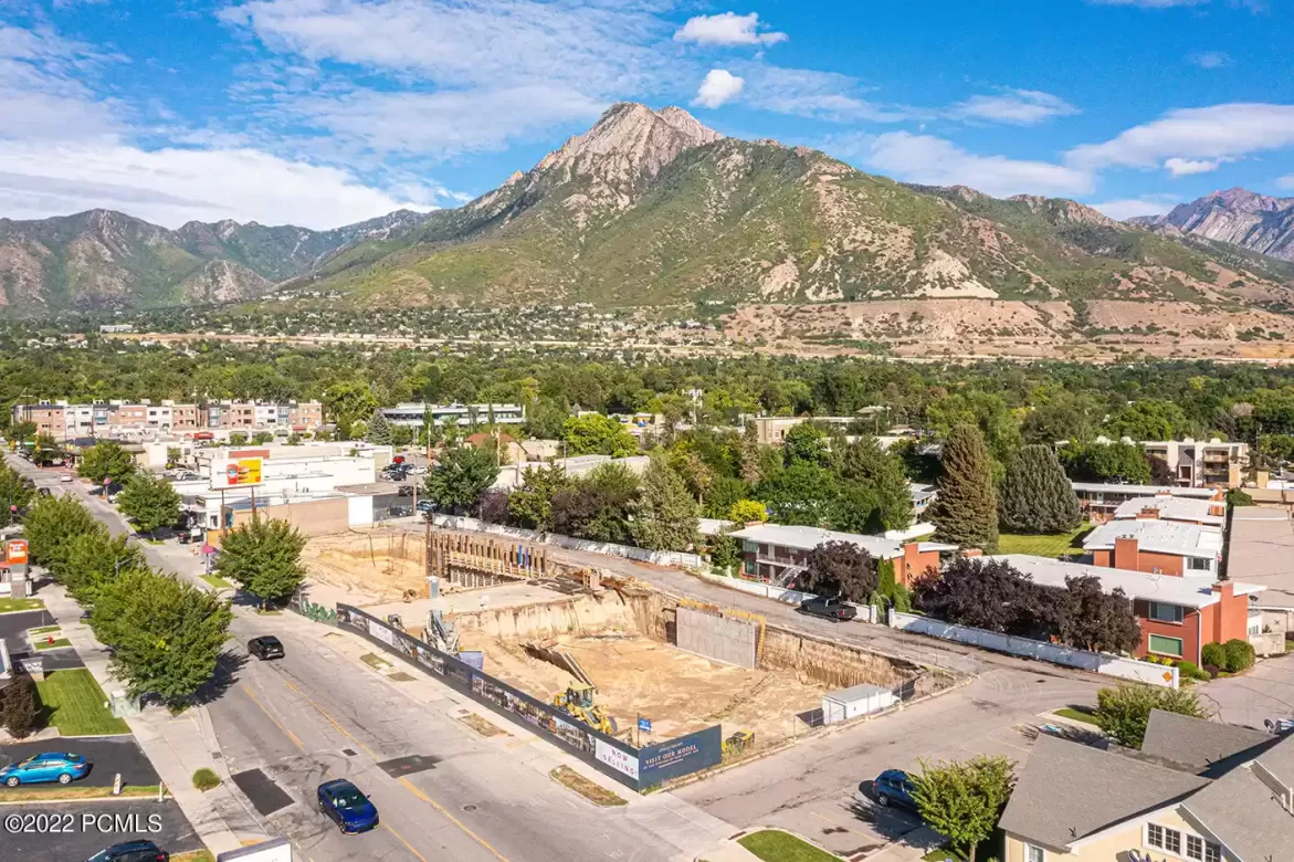 2250 E Murray Holladay Road Unit 201, Holladay, UT 84117