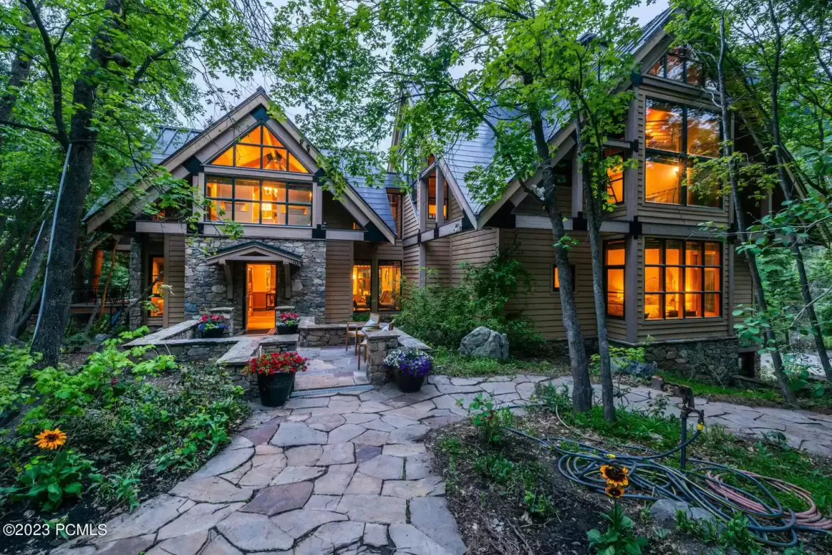 9267 Mile 23 Lane, Sundance, Utah 84604