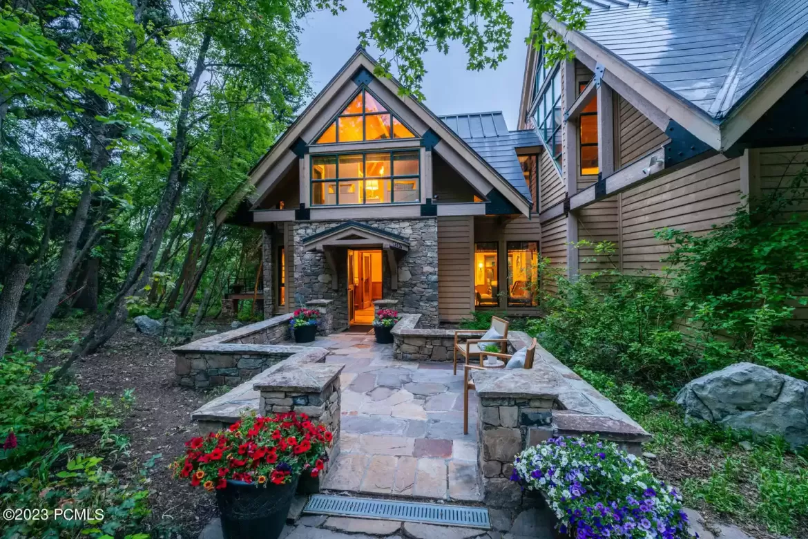 9267 Mile 23 Lane, Sundance, Utah 84604