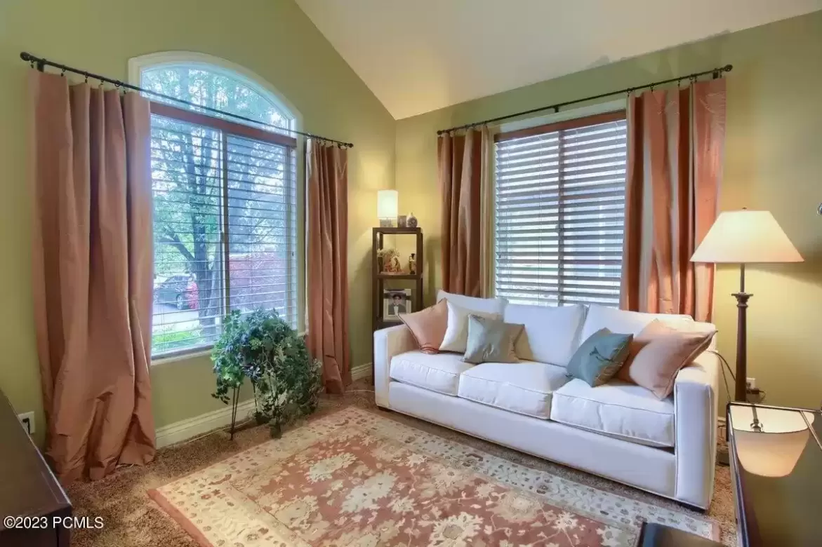 4599 S Holladay Farm Lane, Salt Lake City, UT 84117