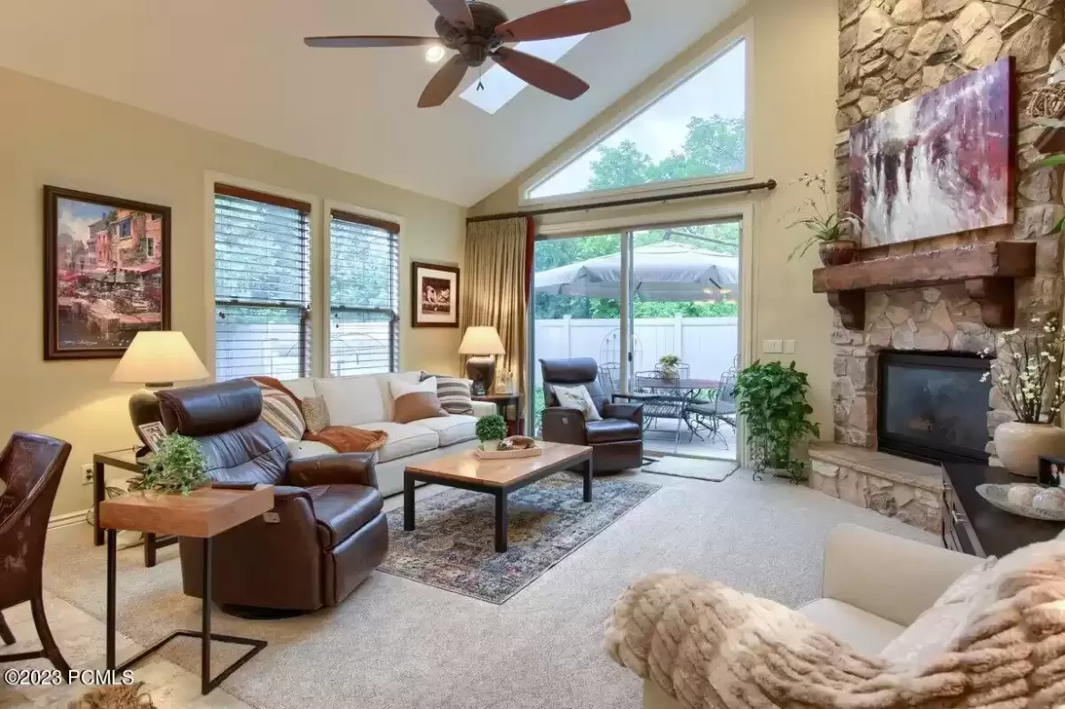 4599 S Holladay Farm Lane, Salt Lake City, UT 84117