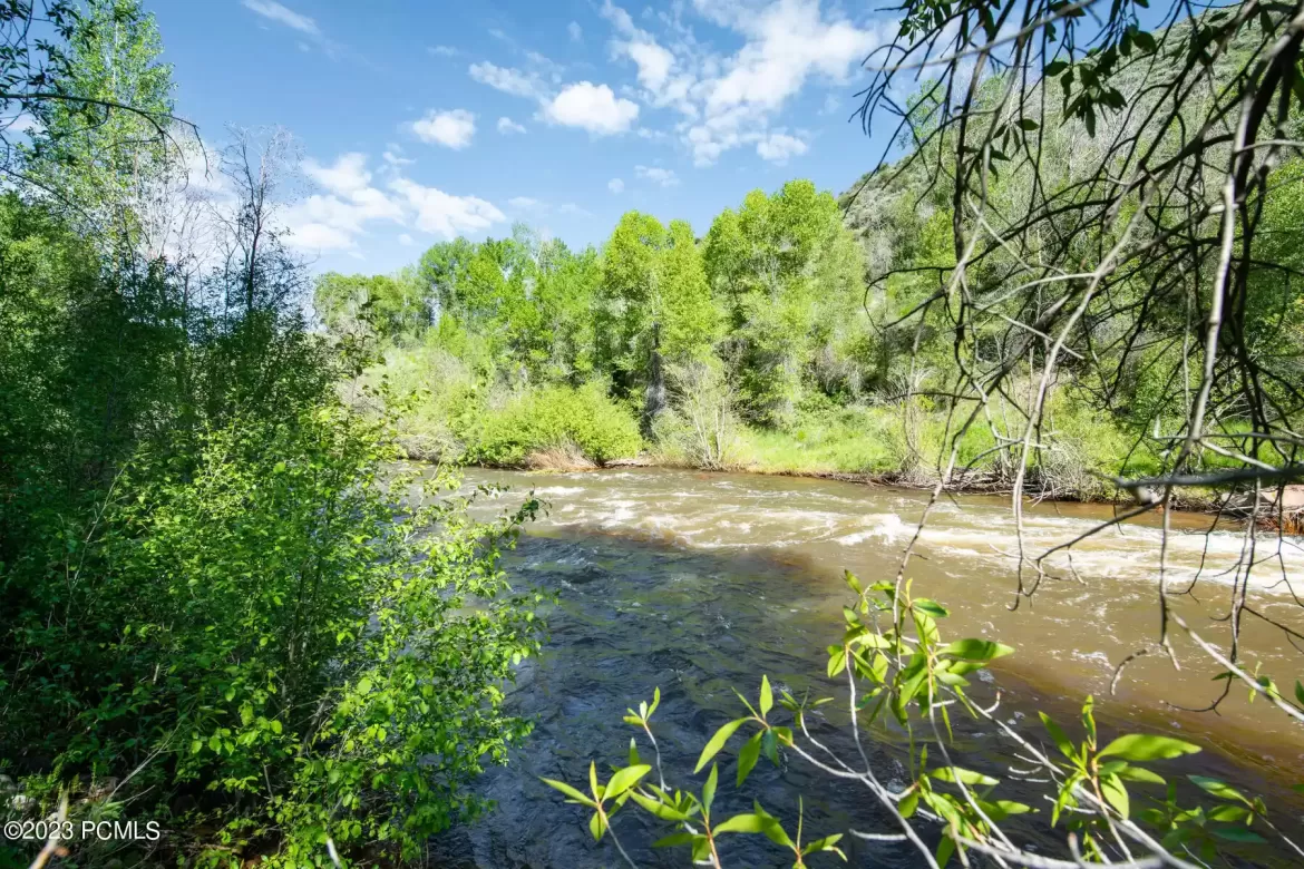 5050 Weber Canyon Rdd, Oakley, Utah 84055