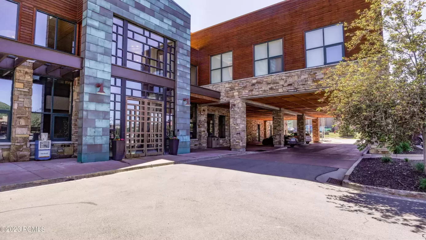 1456 Newpark Boulevard Unit 213a/B, Park City, UT 84098