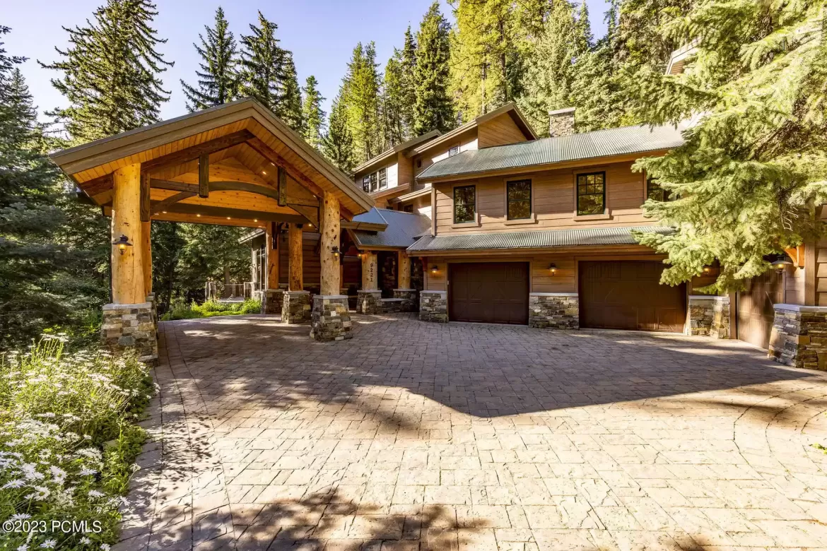 9221 Mile 23 Lane, Sundance, Utah 84604