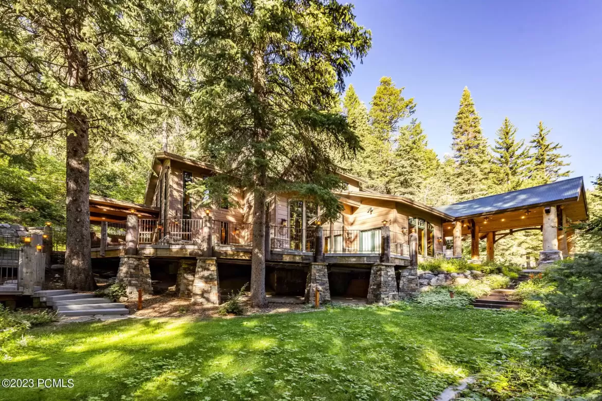 9221 Mile 23 Lane, Sundance, Utah 84604