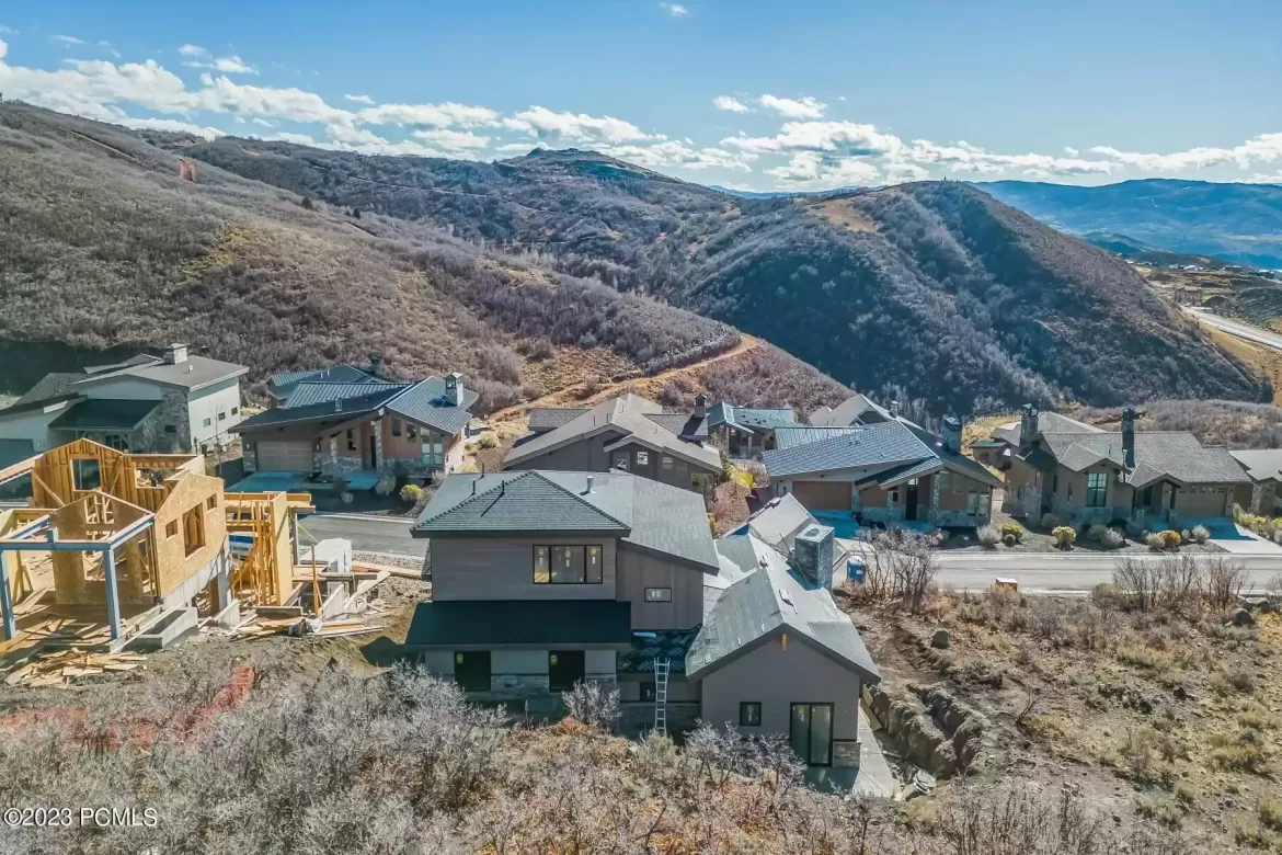 1203 Black Hawk Way, Hideout, Utah 84036