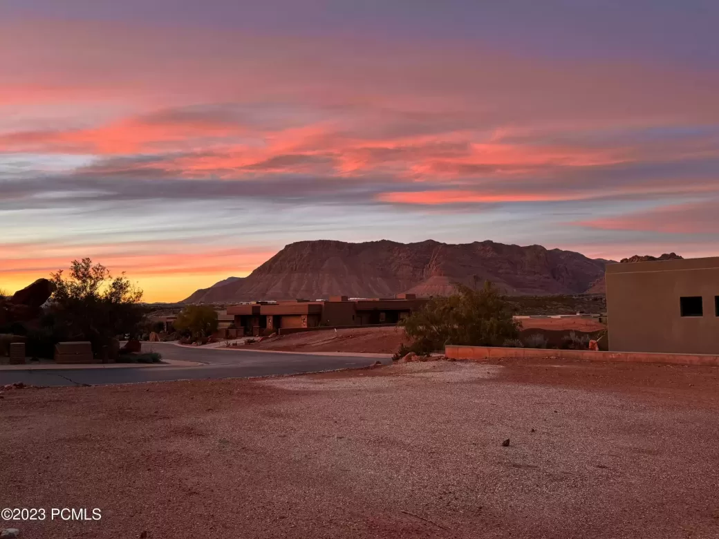 2549 Sinagua Trail, St. George, Utah 84770