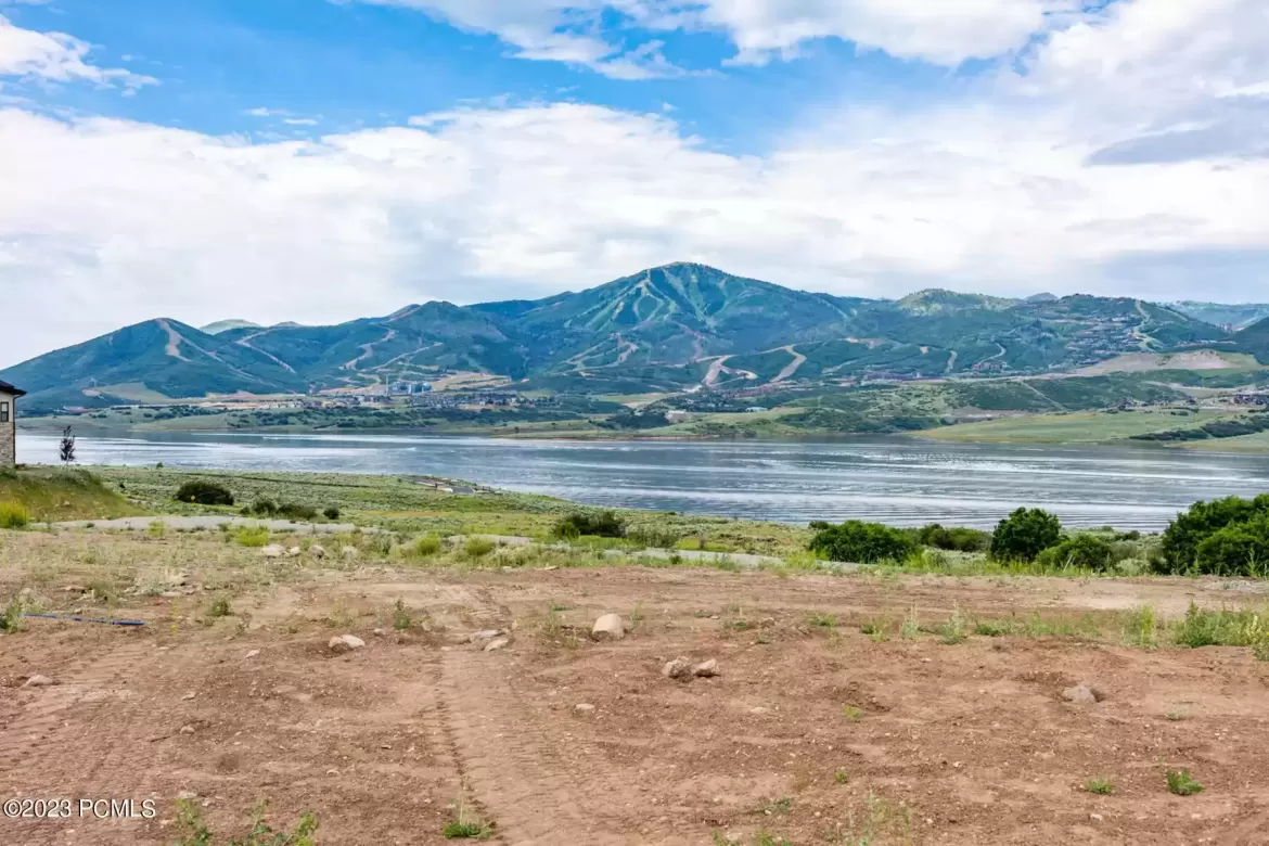 395 E Kayak Drive, Hideout, UT 84036