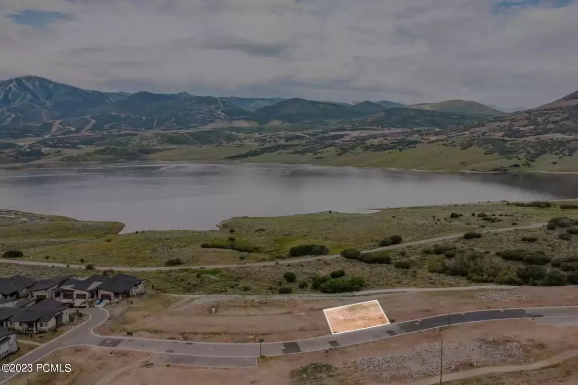 395 E Kayak Drive, Hideout, UT 84036