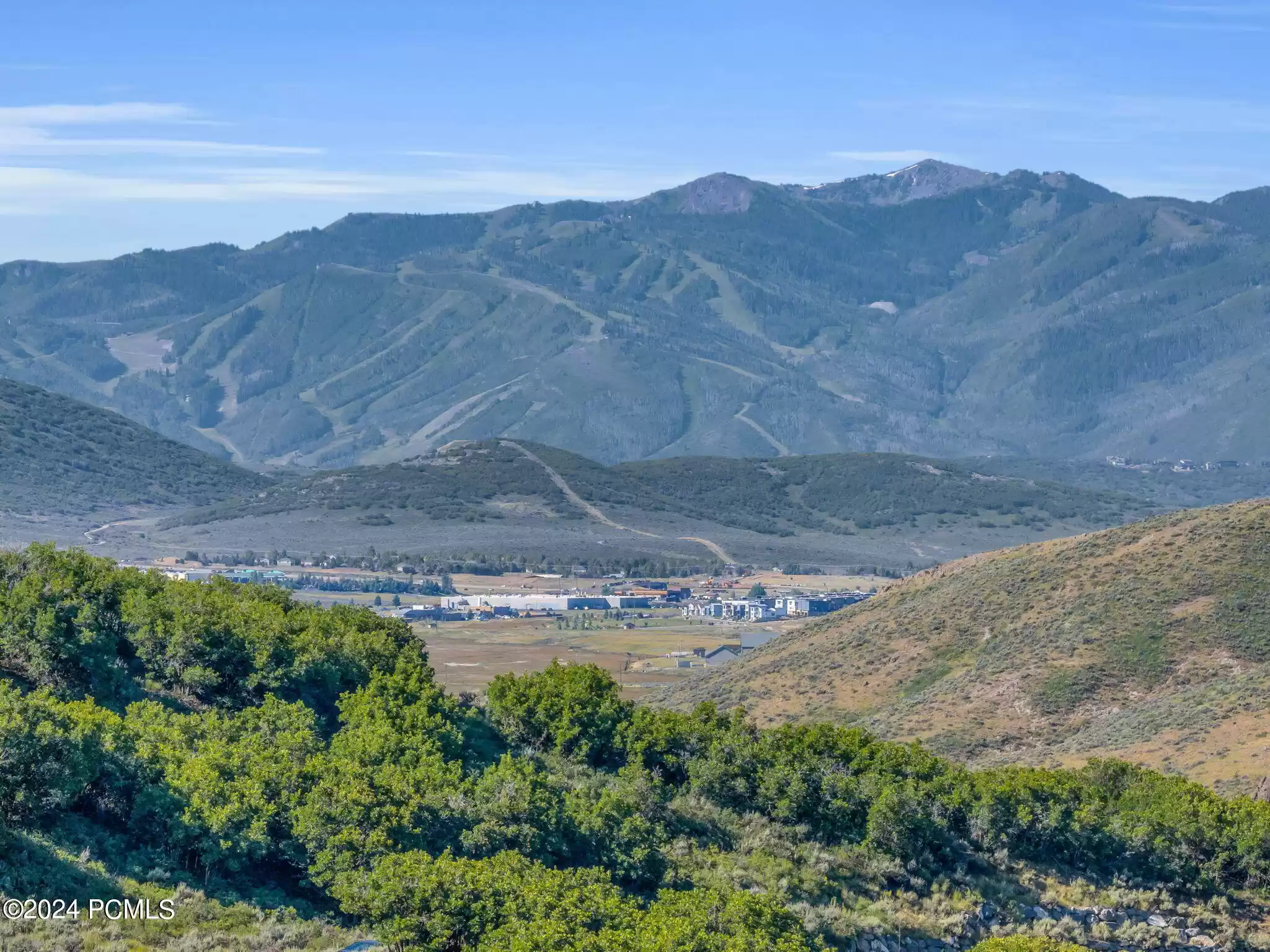 704 Canyon Gate Road, Park City, Utah 84098