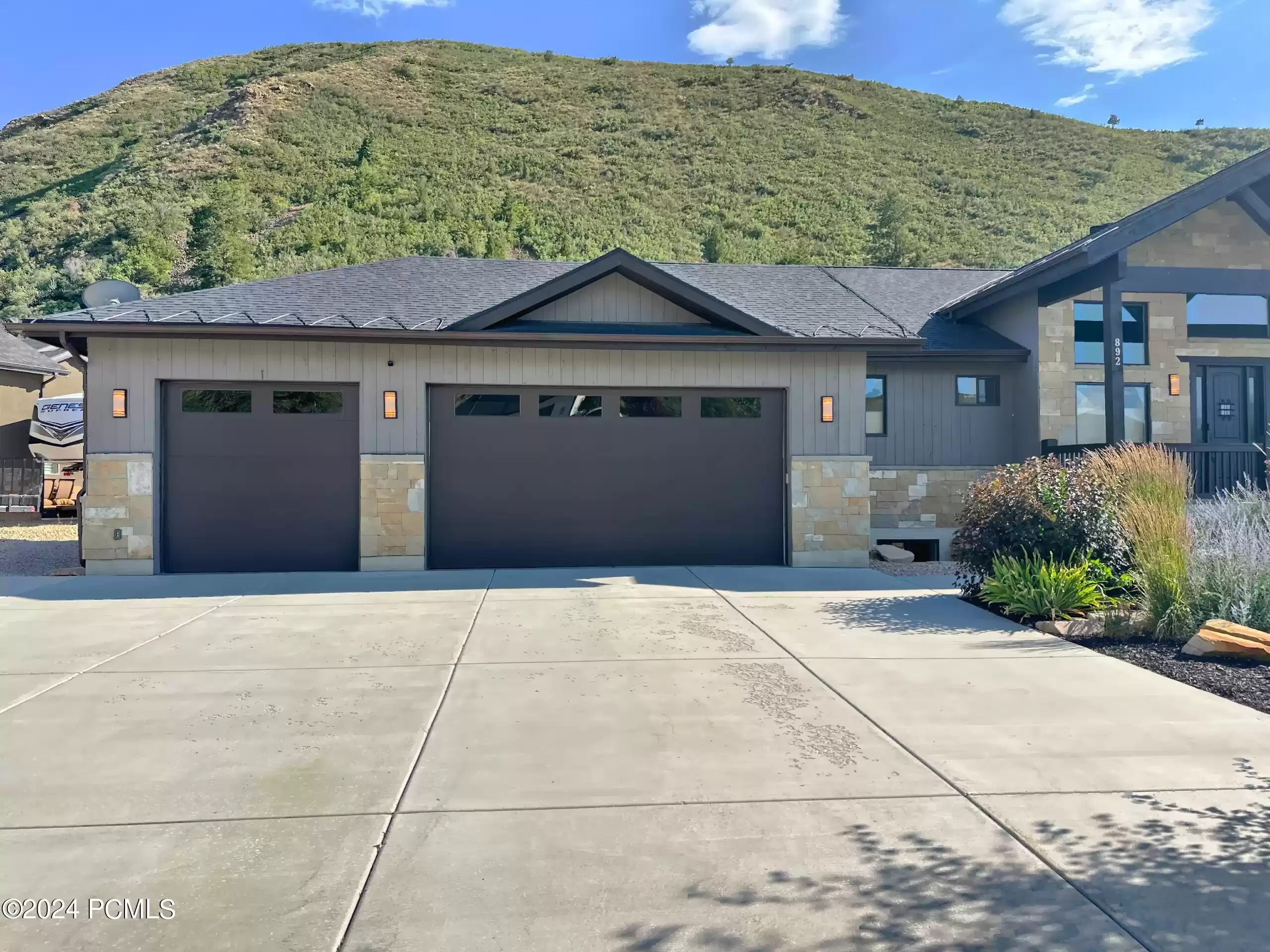 892 350, Kamas, Utah 84036