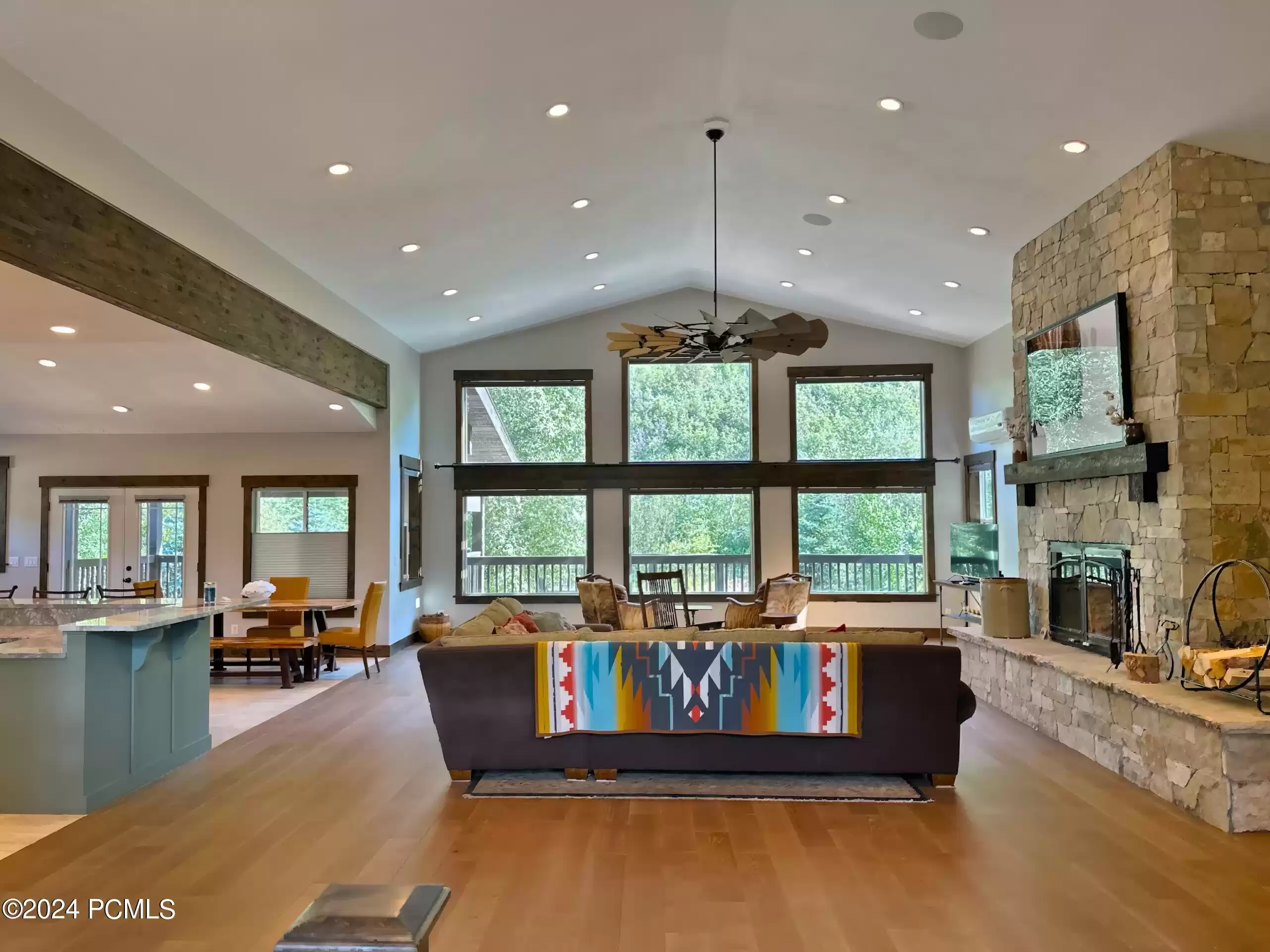 892 350, Kamas, Utah 84036