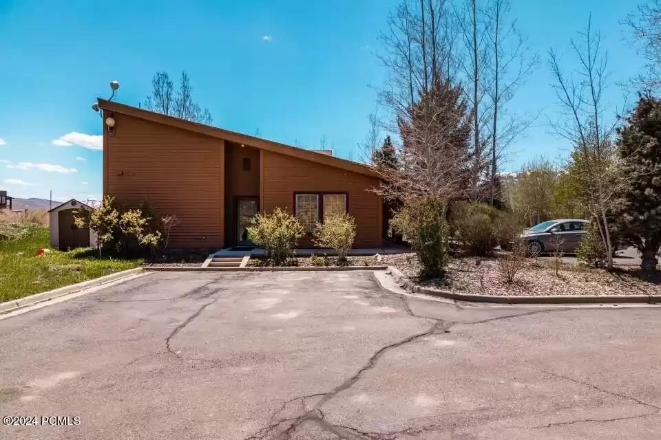 700 Bitner Road, Park City, Utah 84098