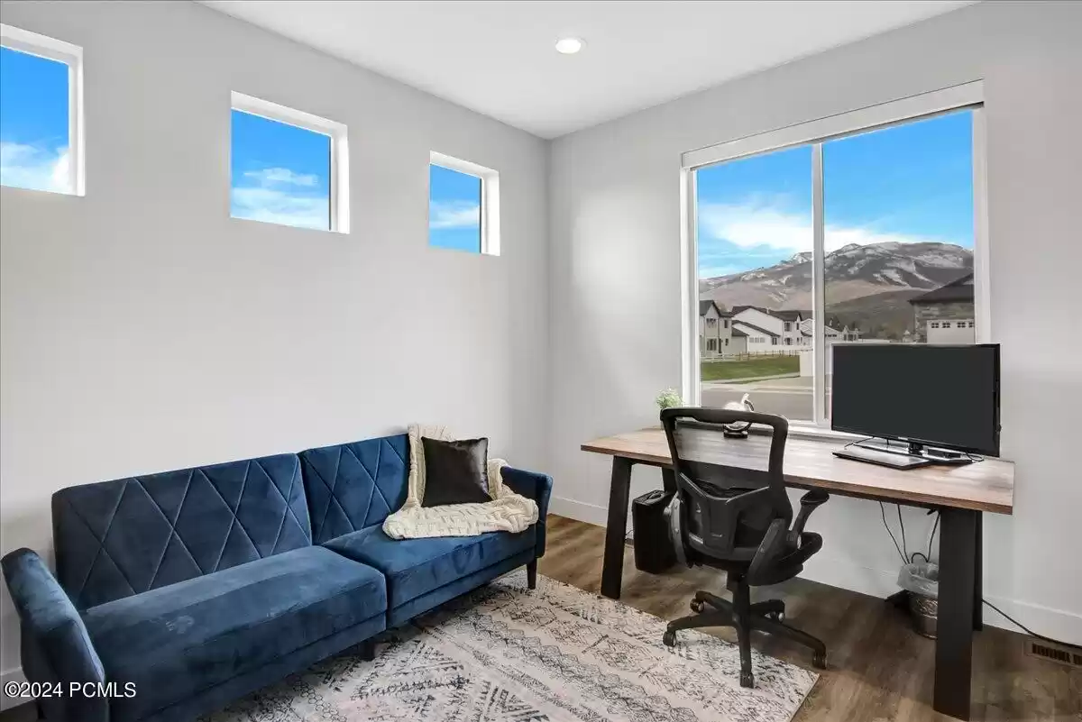 222 350 East, Midway, Utah 84049