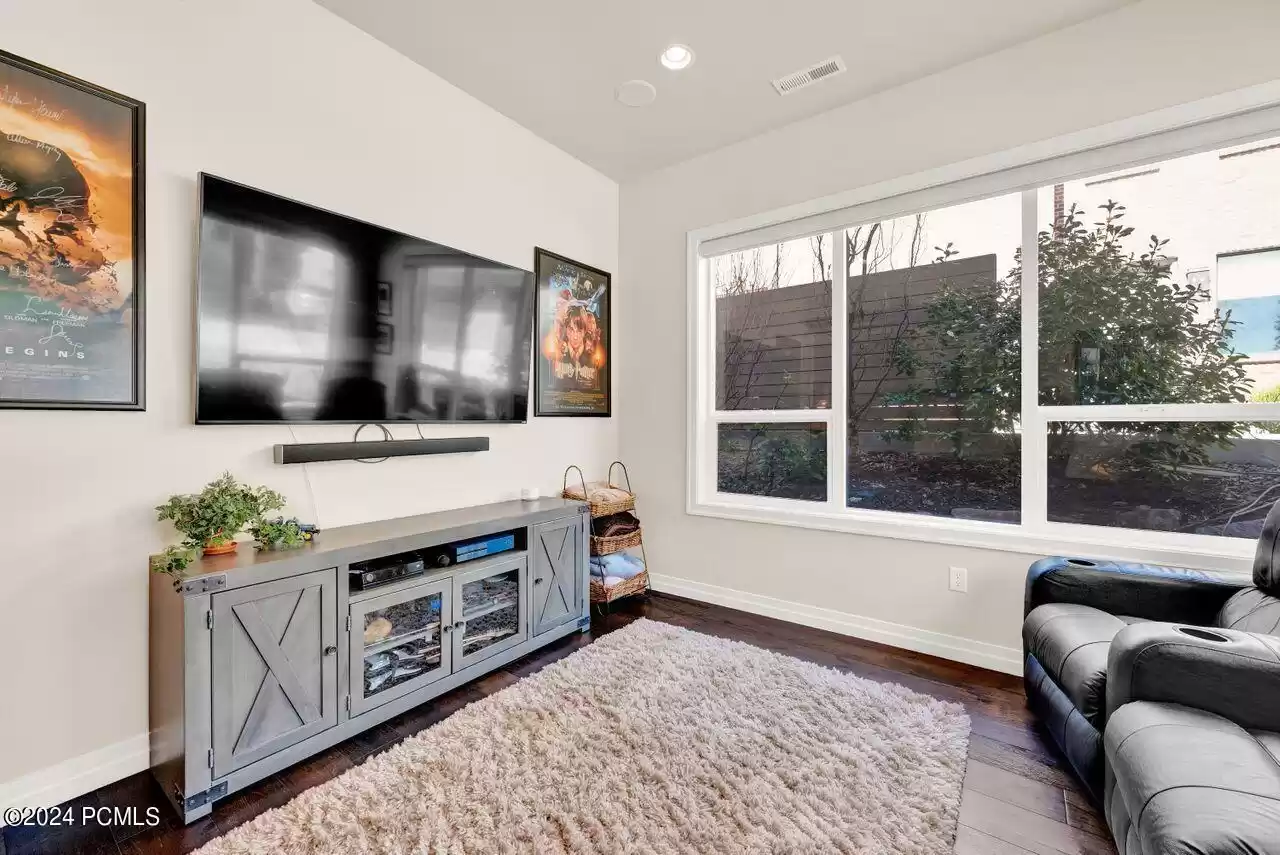 1077 800 S, Salt Lake City, Utah 84102