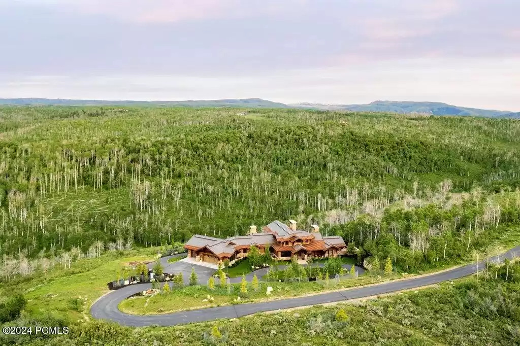 2586 N Whispering Springs Hollow Road, Heber City, UT 84032