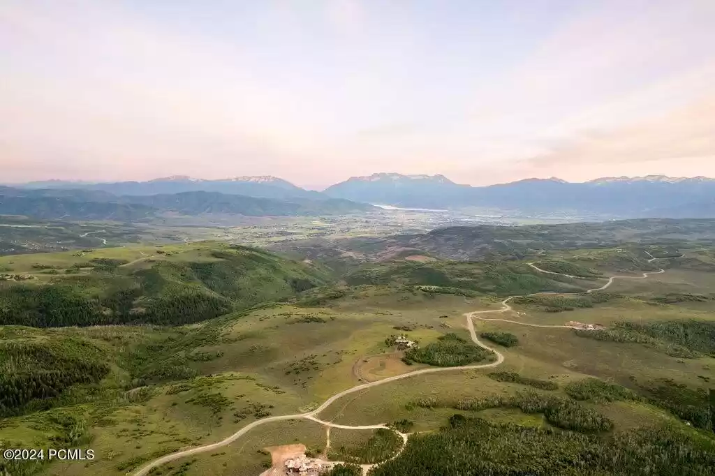 2586 N Whispering Springs Hollow Road, Heber City, UT 84032