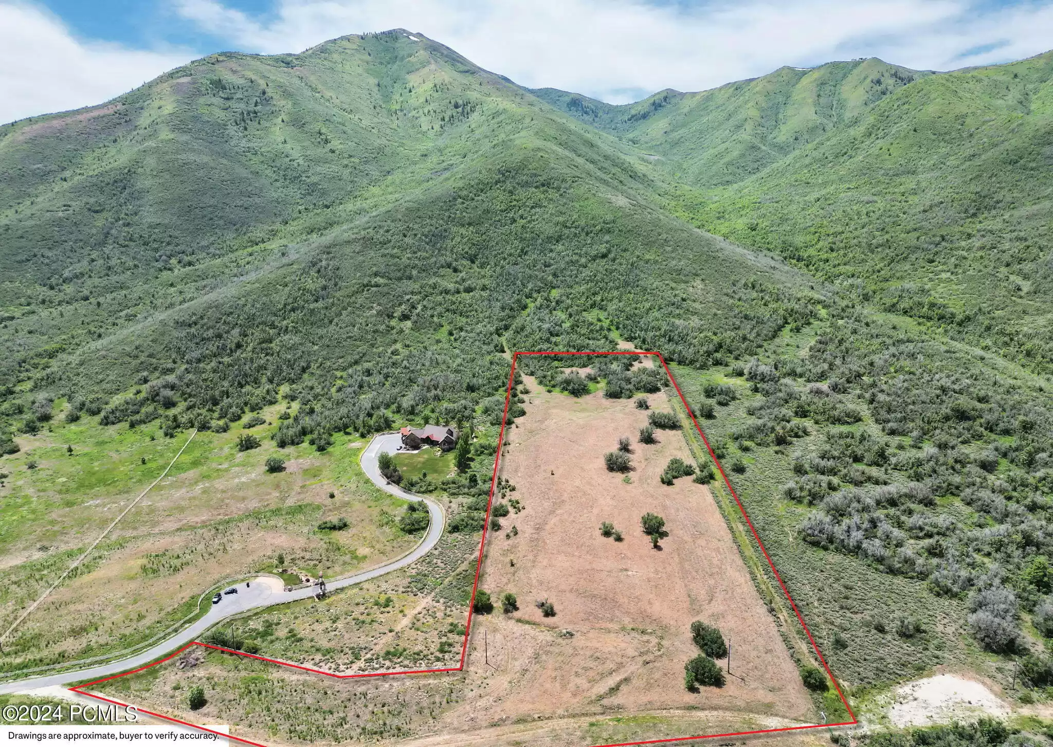 8120 S Lakeside Circle, Wallsburg, UT 84082