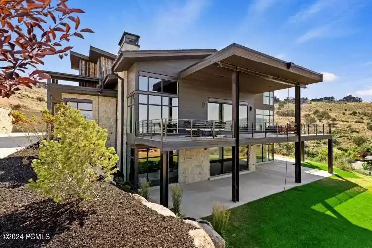 2069 Oquirrh Mountain Circle, Heber City, Utah 84032