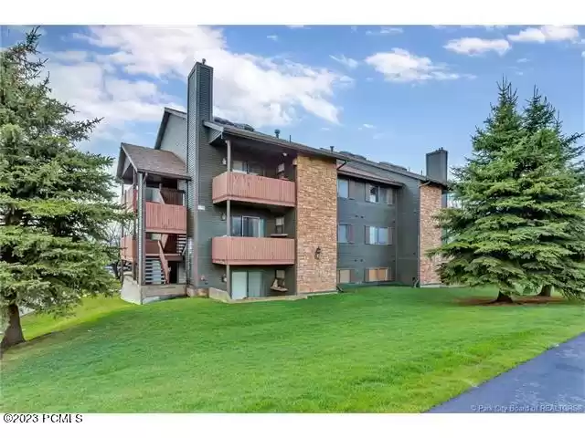 6871 2200 Unit Apt 8l, Park City, Utah 84098